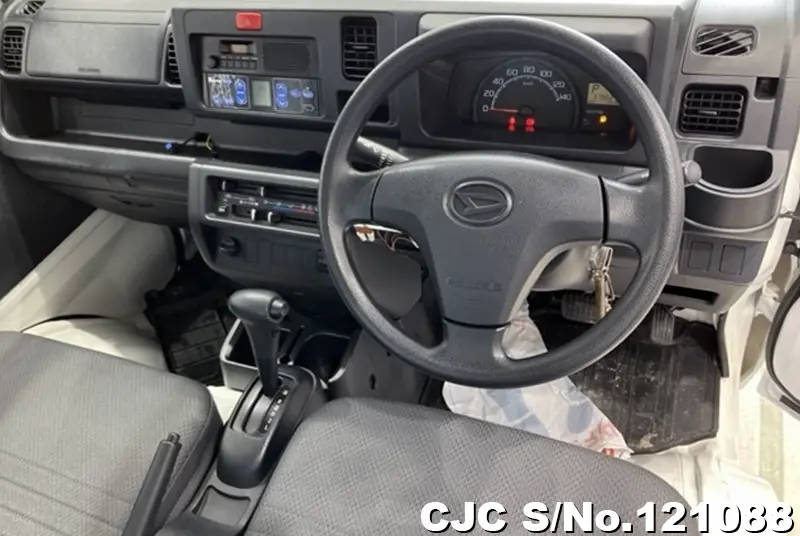 2018 Daihatsu / Hijet Stock No. 121088