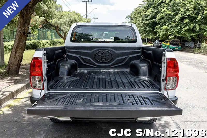 2018 Toyota / Hilux / Revo Stock No. 121098