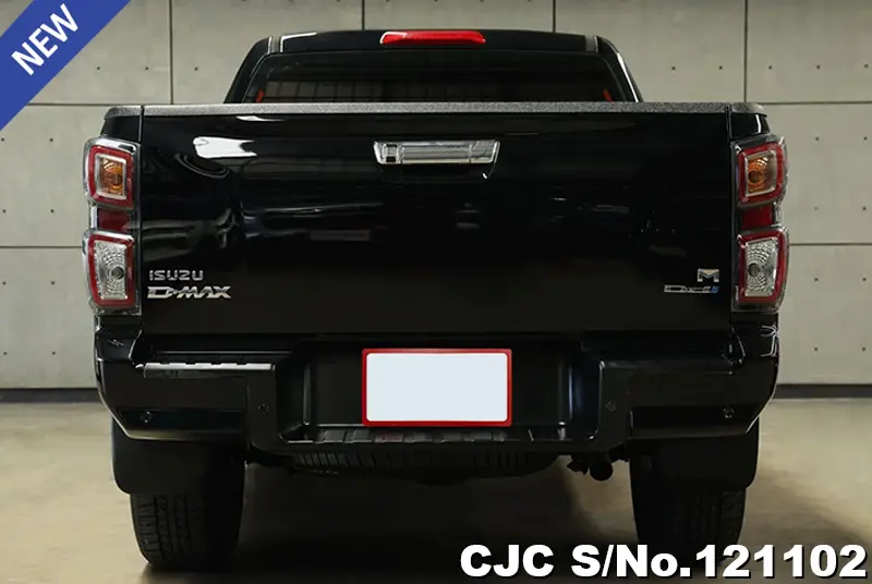 Isuzu D-Max in Black for Sale Image 2