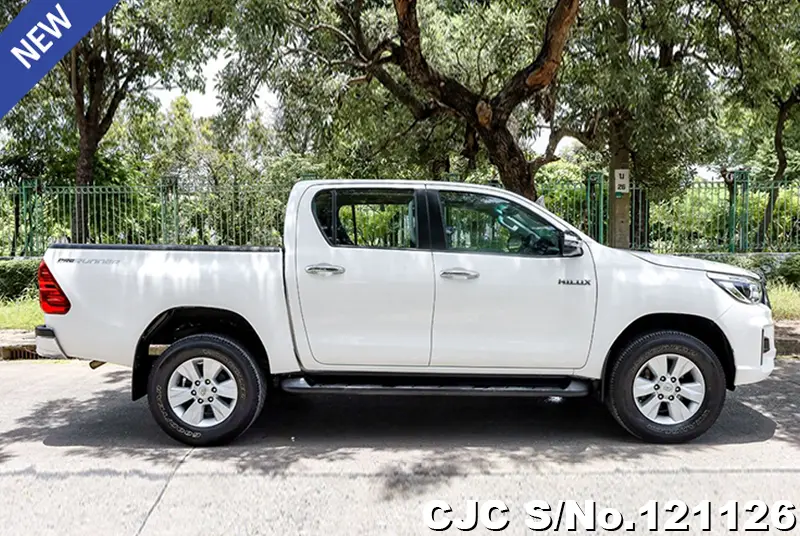 2018 Toyota / Hilux / Revo Stock No. 121126