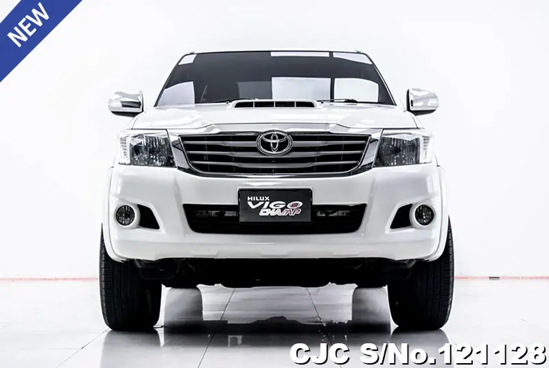 2012 Toyota / Hilux / Revo Stock No. 121128