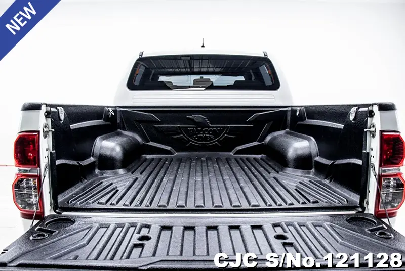 2012 Toyota / Hilux / Revo Stock No. 121128