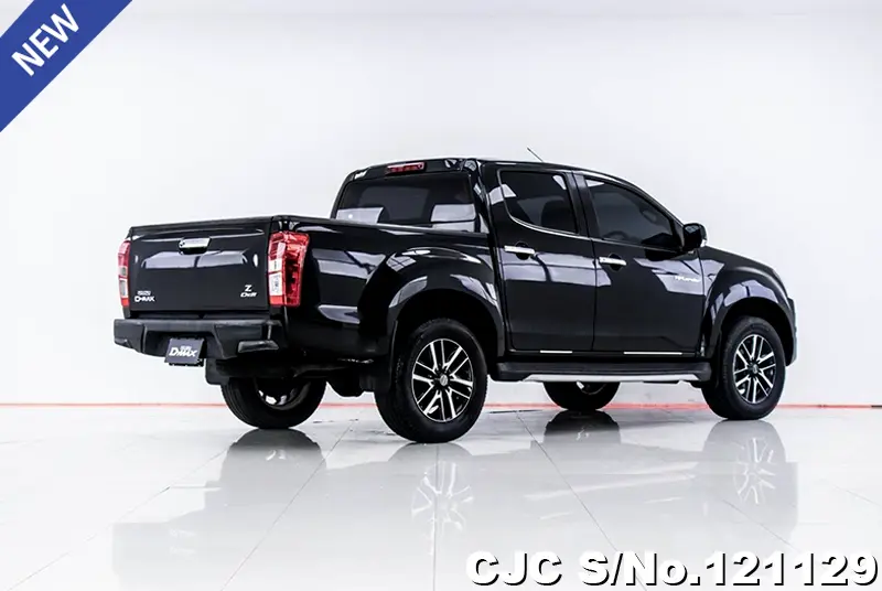 Isuzu D-Max in Black for Sale Image 1