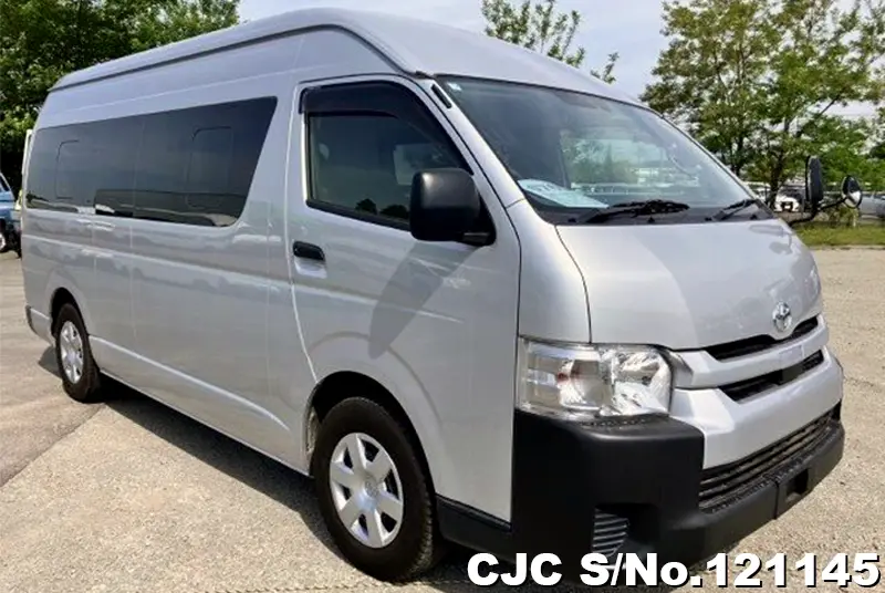 Toyota / Hiace 2015