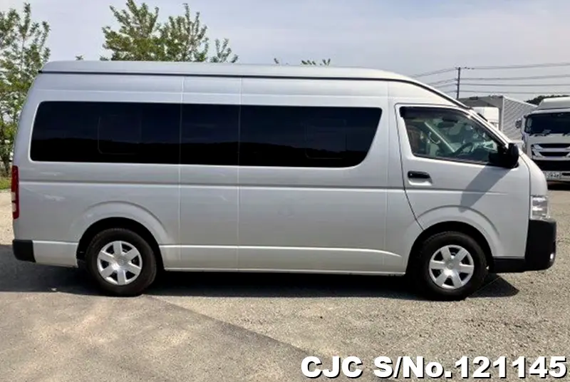 2015 Toyota / Hiace Stock No. 121145