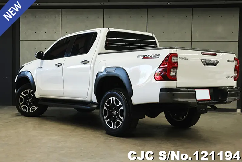 2023 Toyota / Hilux / Revo Stock No. 121194