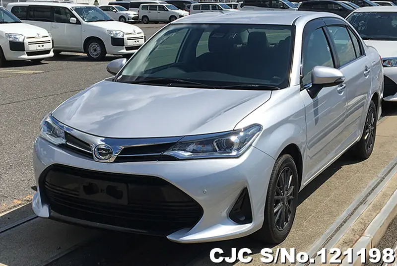 2018 Toyota / Corolla Axio Stock No. 121198