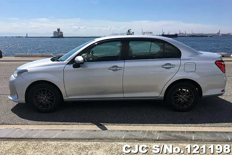 2018 Toyota / Corolla Axio Stock No. 121198