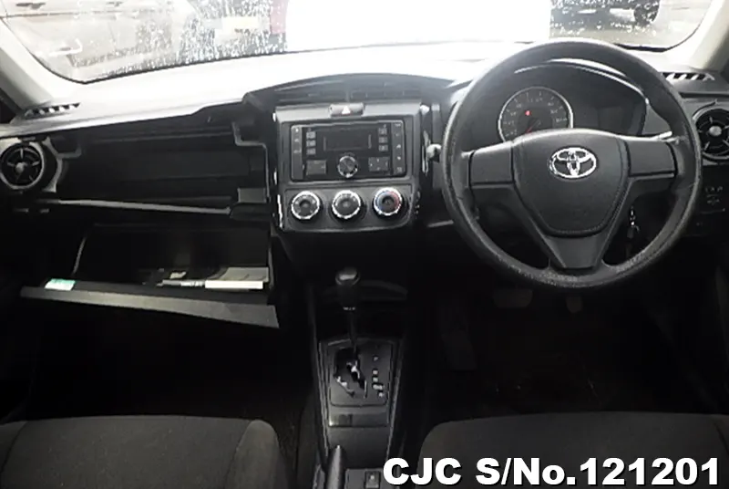 2018 Toyota / Corolla Axio Stock No. 121201