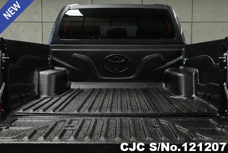 2023 Toyota / Hilux / Revo Stock No. 121207