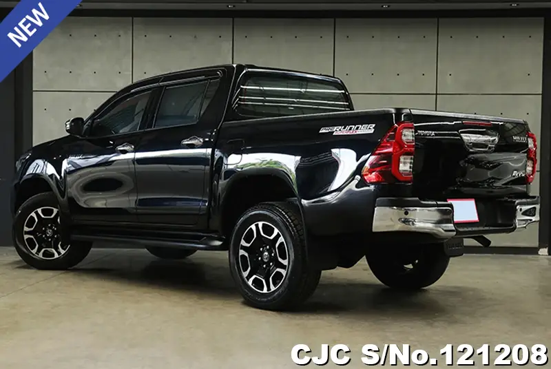 2022 Toyota / Hilux / Revo Stock No. 121208