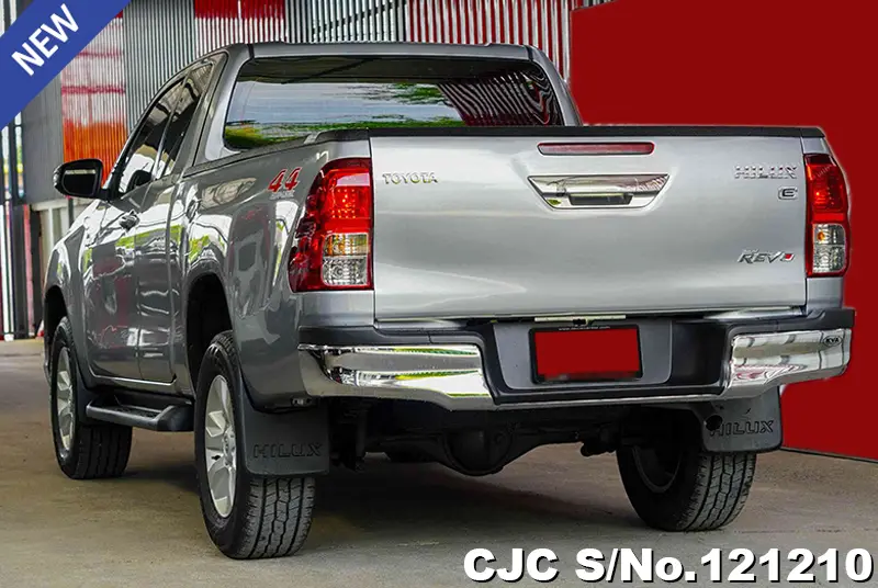 2019 Toyota / Hilux / Revo Stock No. 121210