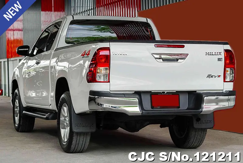 2020 Toyota / Hilux / Revo Stock No. 121211