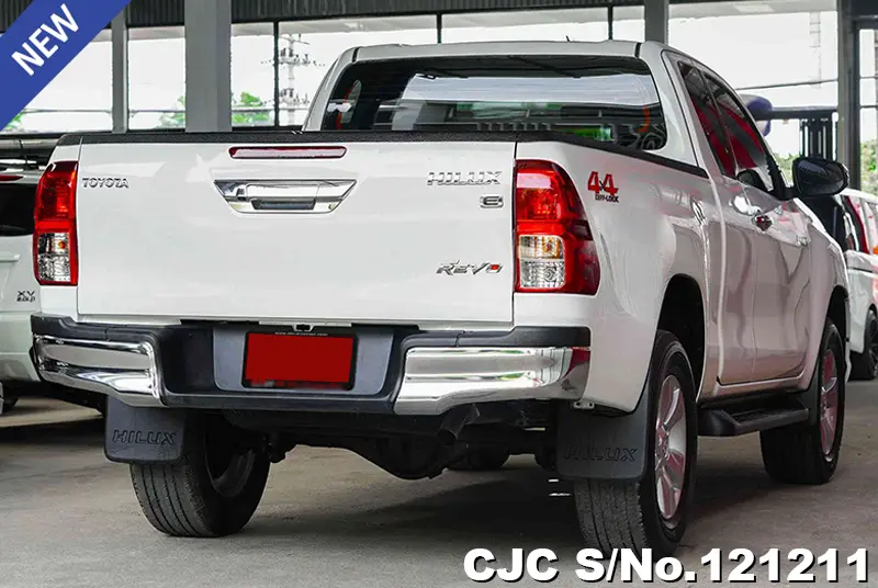 2020 Toyota / Hilux / Revo Stock No. 121211