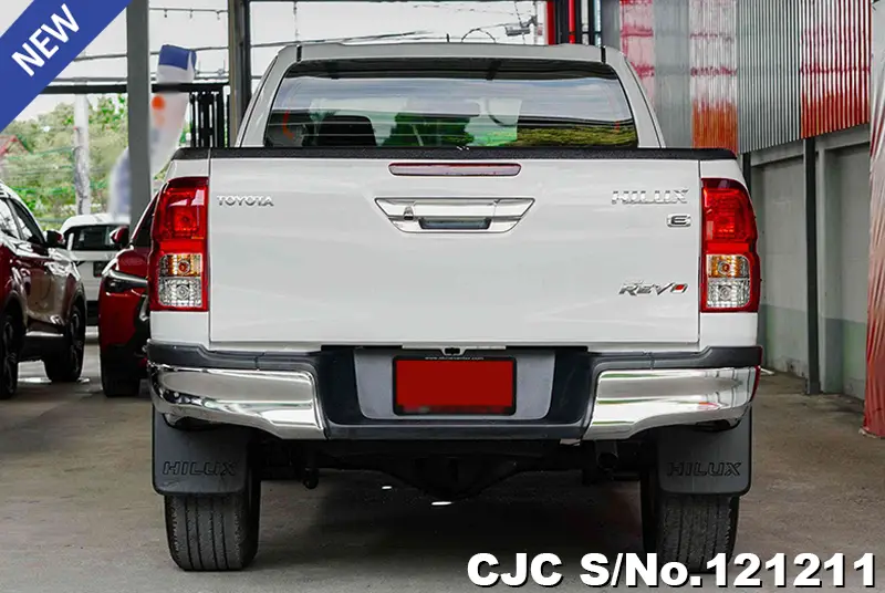 2020 Toyota / Hilux / Revo Stock No. 121211