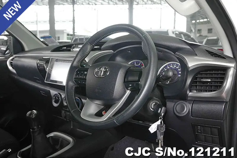 2020 Toyota / Hilux / Revo Stock No. 121211