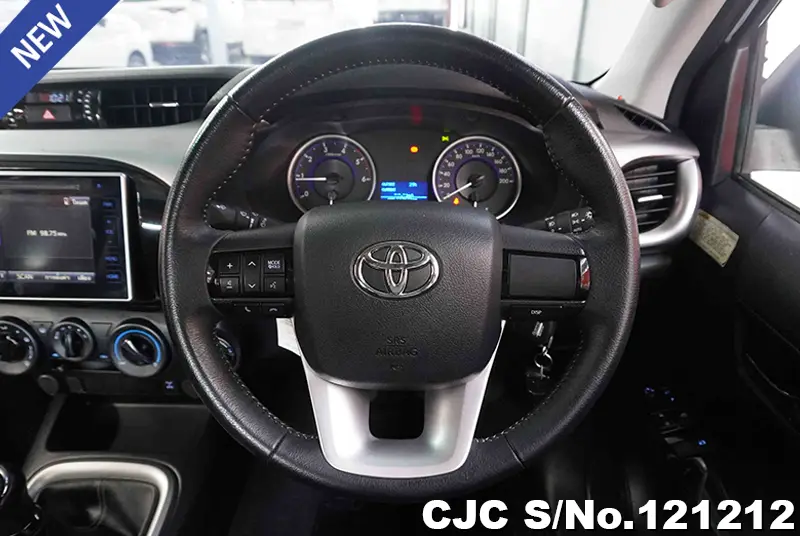 2020 Toyota / Hilux / Revo Stock No. 121212