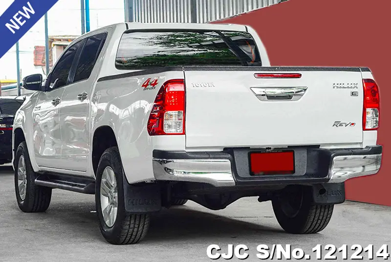 2017 Toyota / Hilux / Revo Stock No. 121214