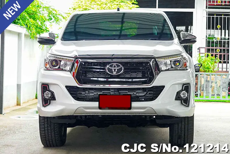 2017 Toyota / Hilux / Revo Stock No. 121214