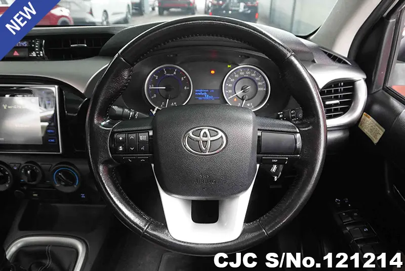 2017 Toyota / Hilux / Revo Stock No. 121214