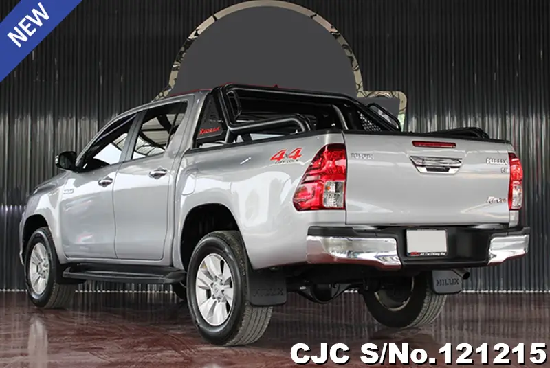 2018 Toyota / Hilux / Revo Stock No. 121215