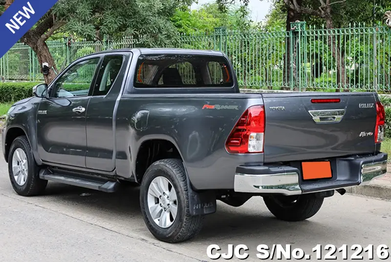 2019 Toyota / Hilux / Revo Stock No. 121216