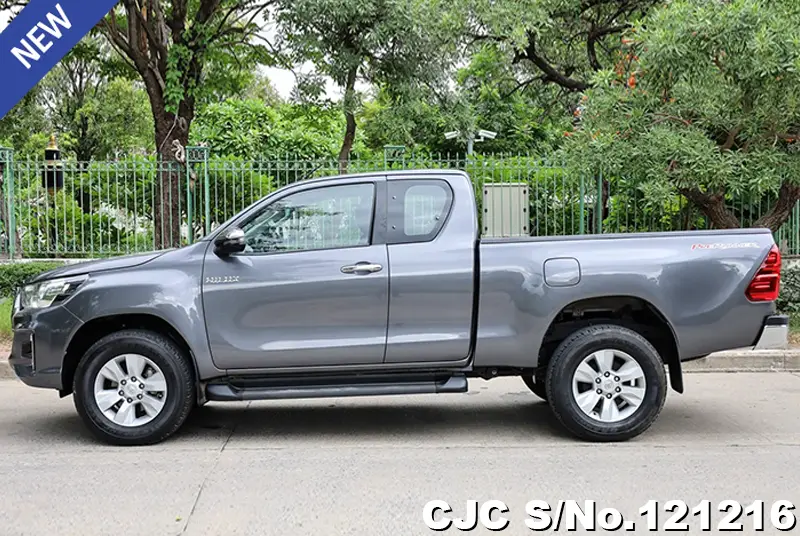 2019 Toyota / Hilux / Revo Stock No. 121216