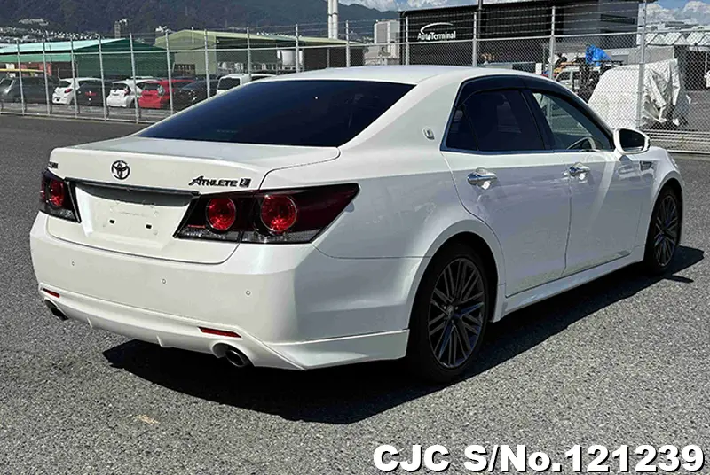 2016 Toyota / Crown Stock No. 121239