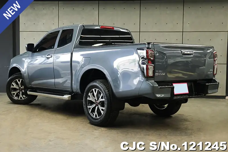 Isuzu D-Max in Gray for Sale Image 1