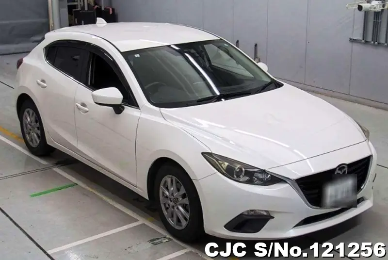 2015 Mazda / Axela Stock No. 121256