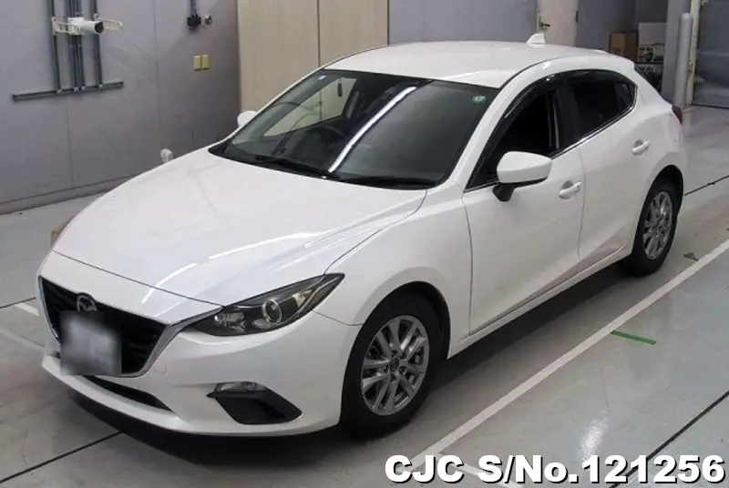 2015 Mazda / Axela Stock No. 121256