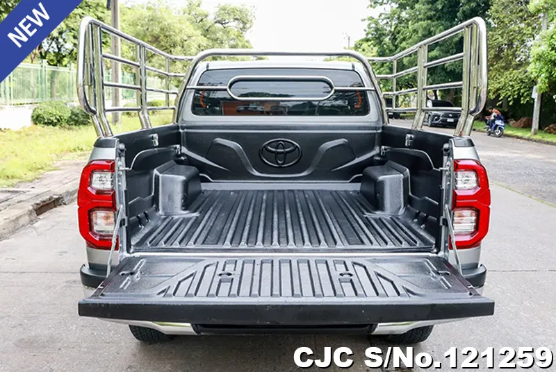 2020 Toyota / Hilux / Revo Stock No. 121259