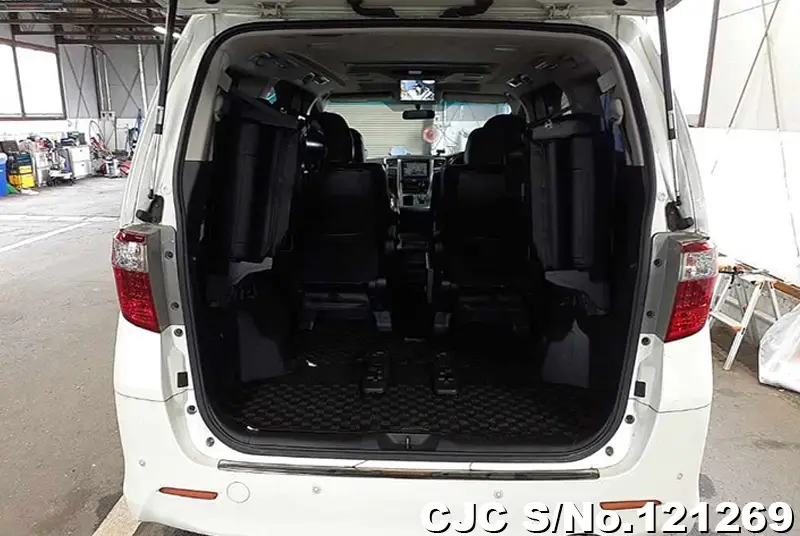 2010 Toyota / Alphard Stock No. 121269