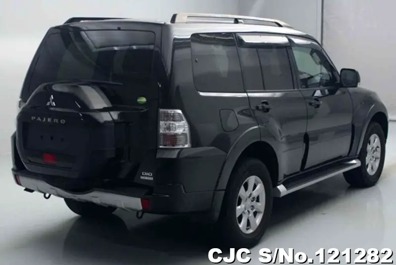 2019 Mitsubishi / Pajero Stock No. 121282