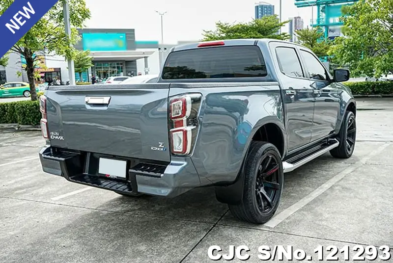 Isuzu D-Max in Gray for Sale Image 2