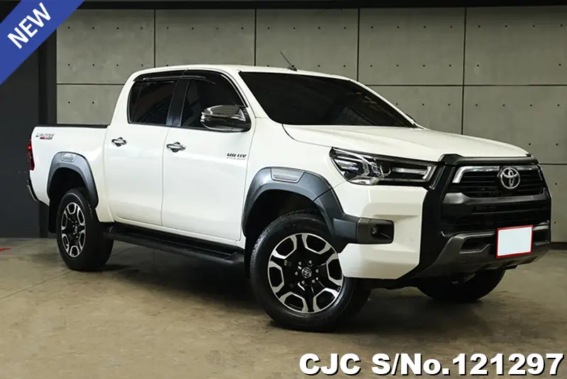 2023 Toyota / Hilux / Revo Stock No. 121297