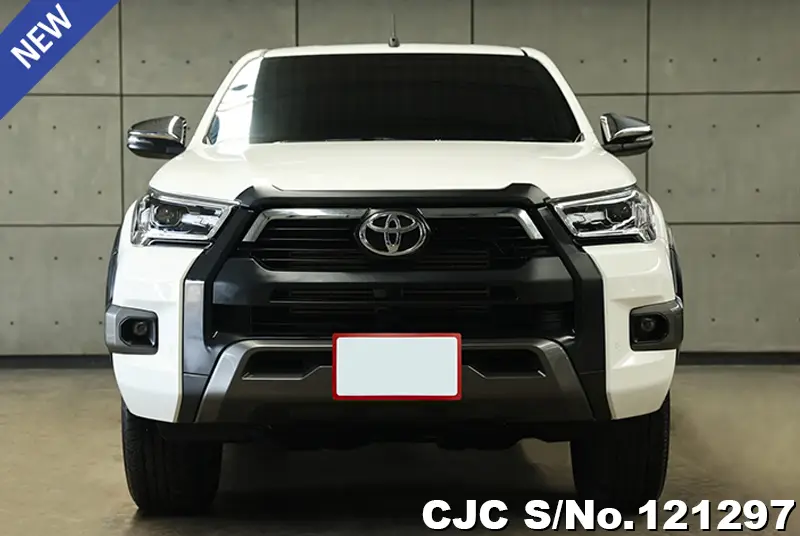 2023 Toyota / Hilux / Revo Stock No. 121297