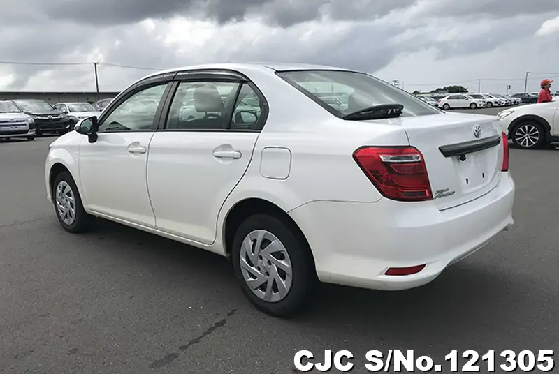 2019 Toyota / Corolla Axio Stock No. 121305