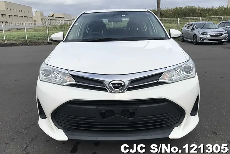 2019 Toyota / Corolla Axio Stock No. 121305