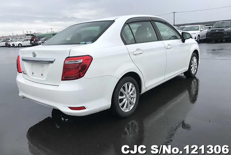 2018 Toyota / Corolla Axio Stock No. 121306