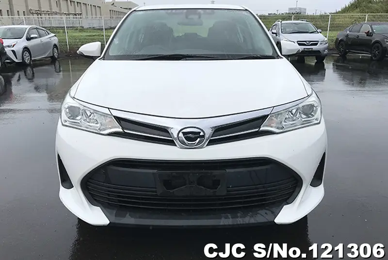 2018 Toyota / Corolla Axio Stock No. 121306