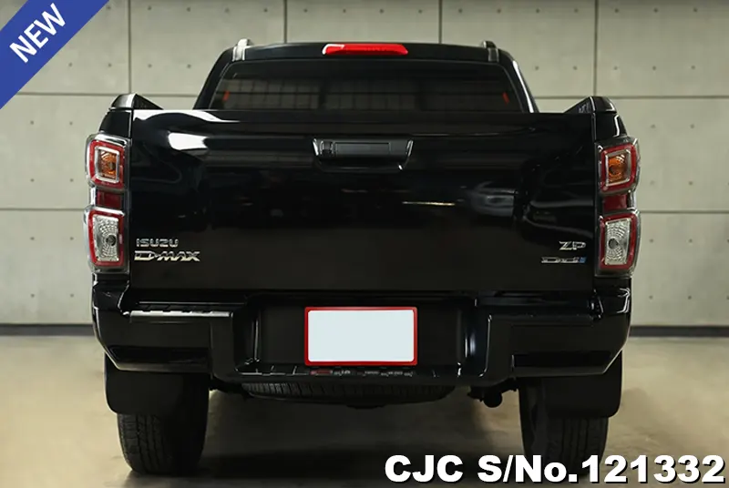 Isuzu D-Max in Black for Sale Image 2