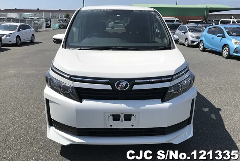 2015 Toyota / Voxy Stock No. 121335