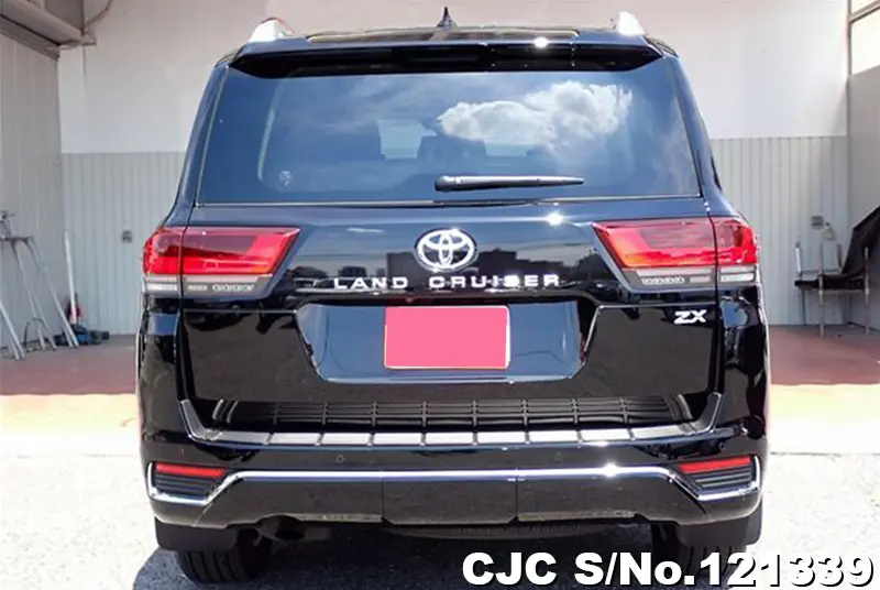 2024 Toyota / Land Cruiser Stock No. 121339