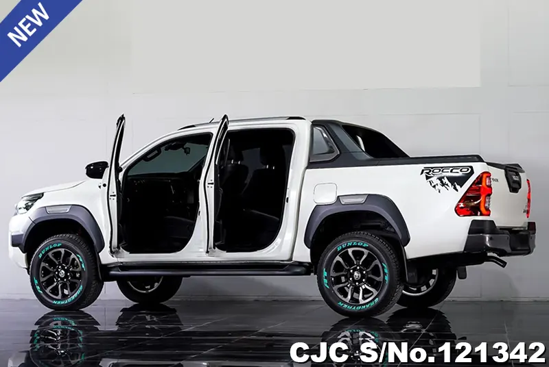 2021 Toyota / Hilux / Revo Rocco Stock No. 121342