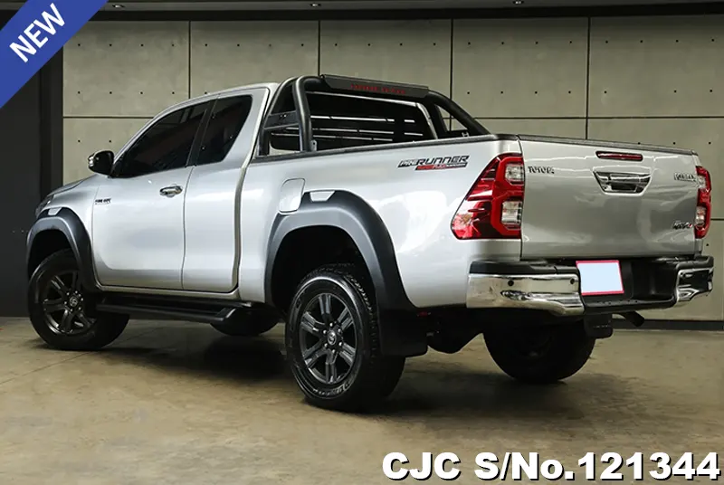 2022 Toyota / Hilux / Revo Stock No. 121344