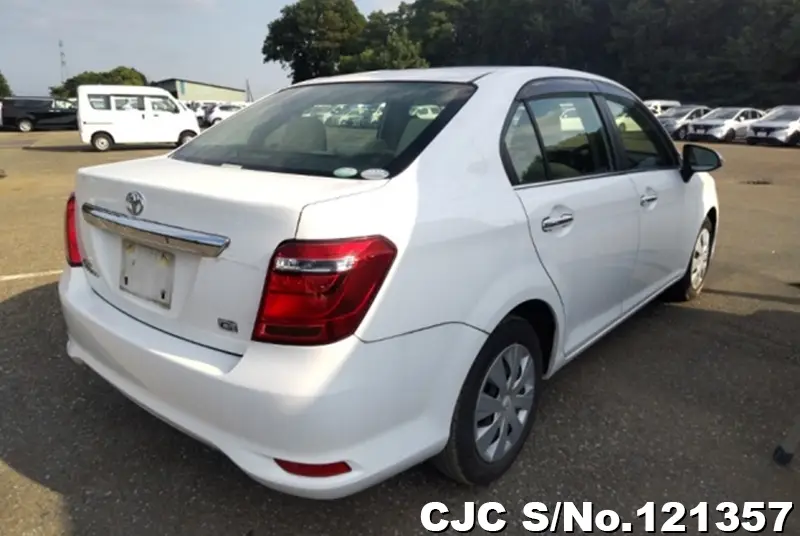 2015 Toyota / Corolla Axio Stock No. 121357