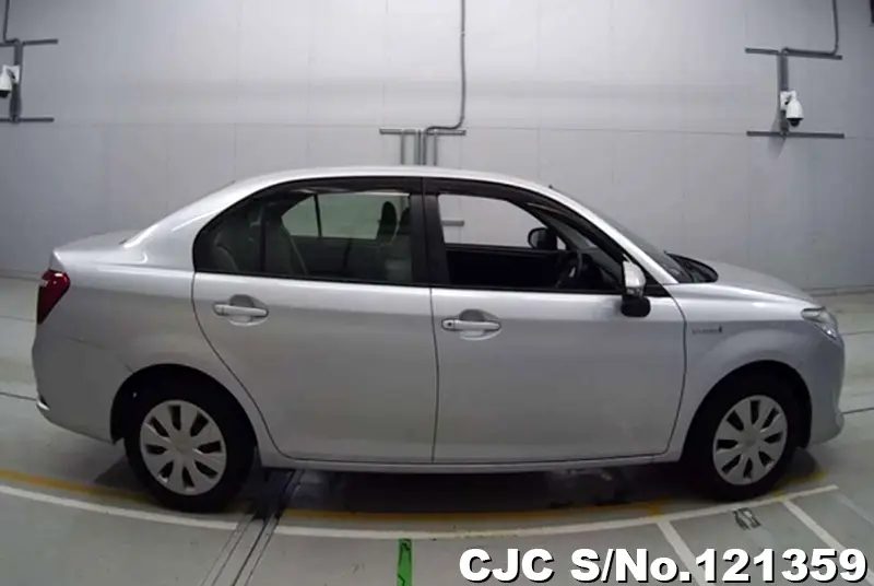 2015 Toyota / Corolla Axio Stock No. 121359