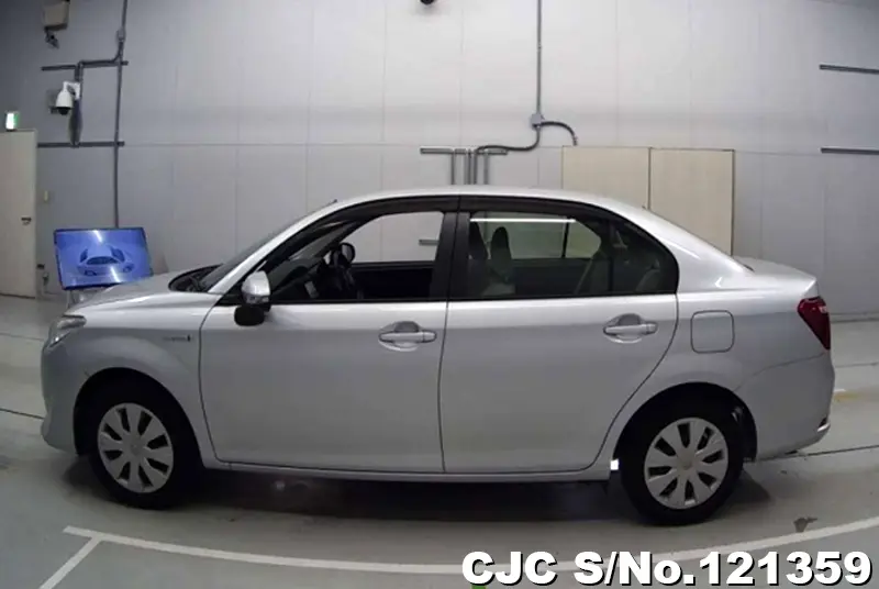 2015 Toyota / Corolla Axio Stock No. 121359