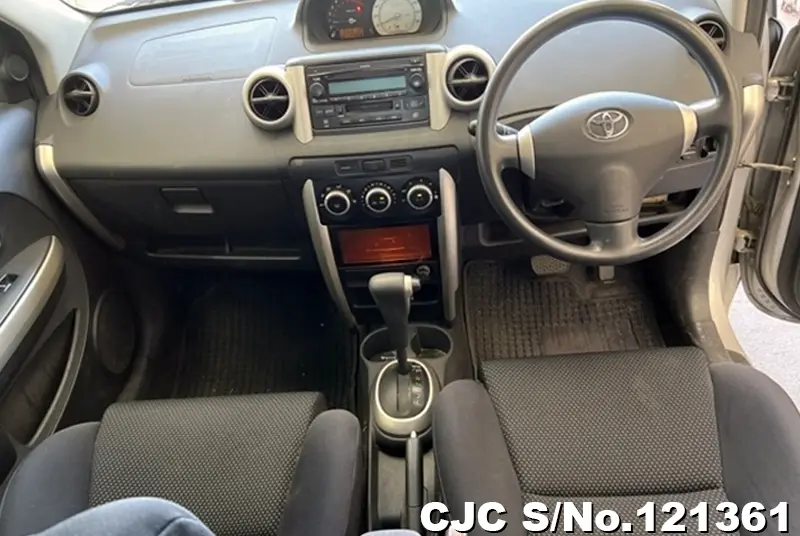 2004 Toyota / IST Stock No. 121361